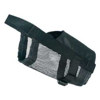 Adjustable mesh muzzle for dogs