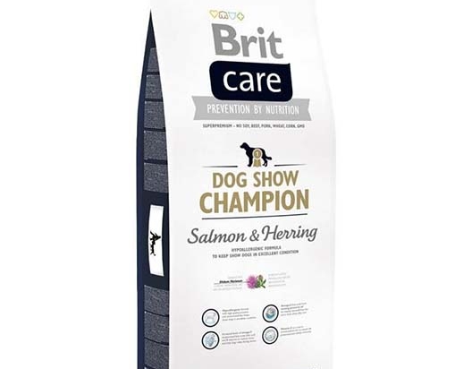 Brit Care Dog Show Champion saumon hareng et riz croquettes pour chiens de beaute 12kg